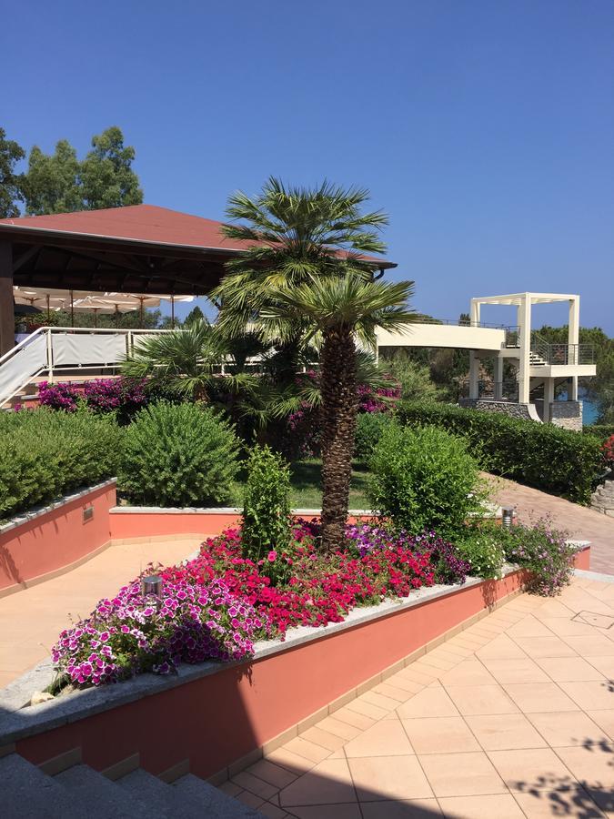 Hotel La Perla Del Golfo Procchio  Exterior photo