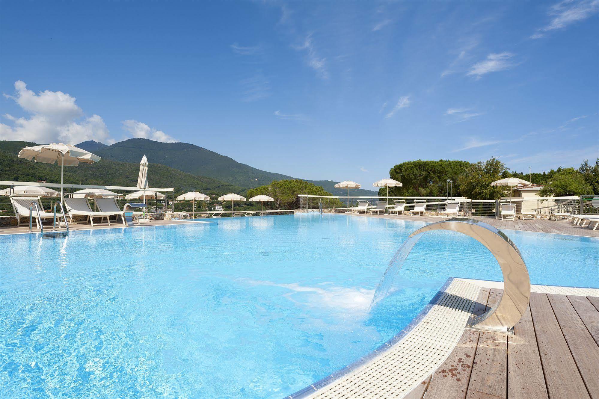 Hotel La Perla Del Golfo Procchio  Exterior photo