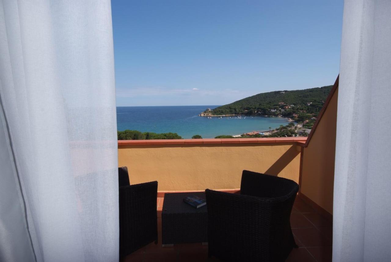 Hotel La Perla Del Golfo Procchio  Exterior photo